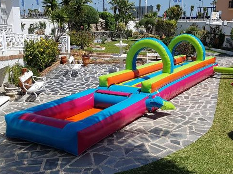 alquilar un castillo inflable malaga